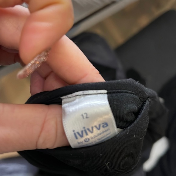 Ivivva tights - Picture 2 of 4